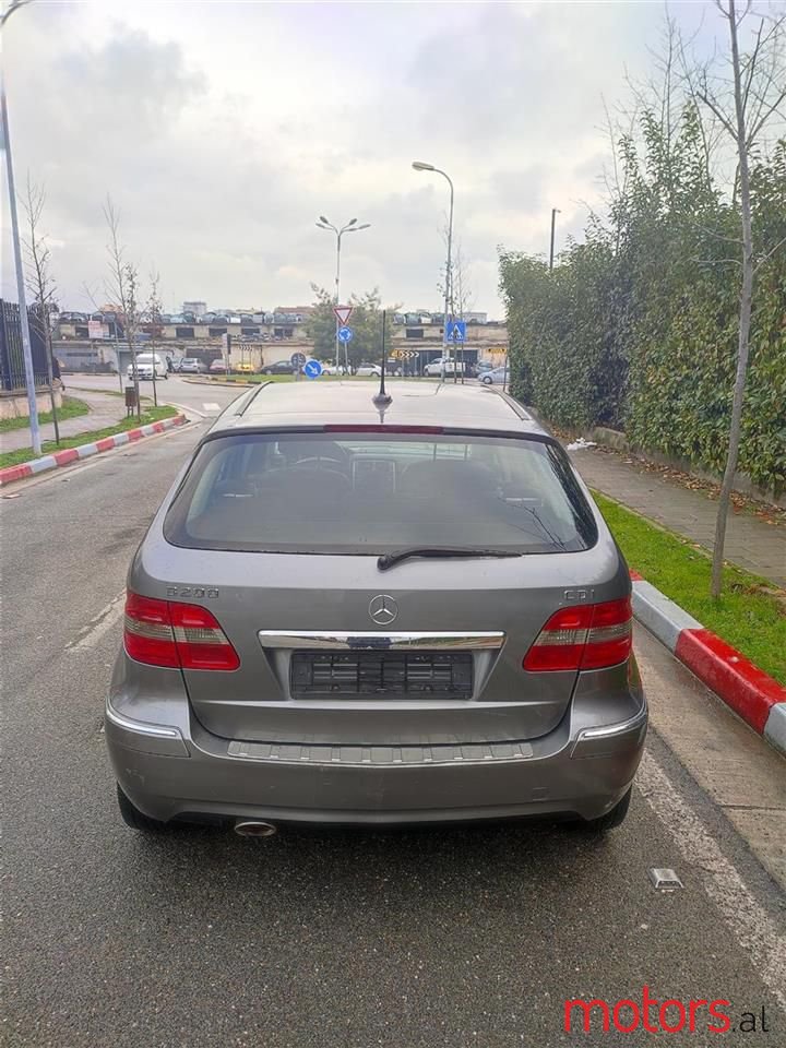 2010' Mercedes-Benz B 200 photo #2