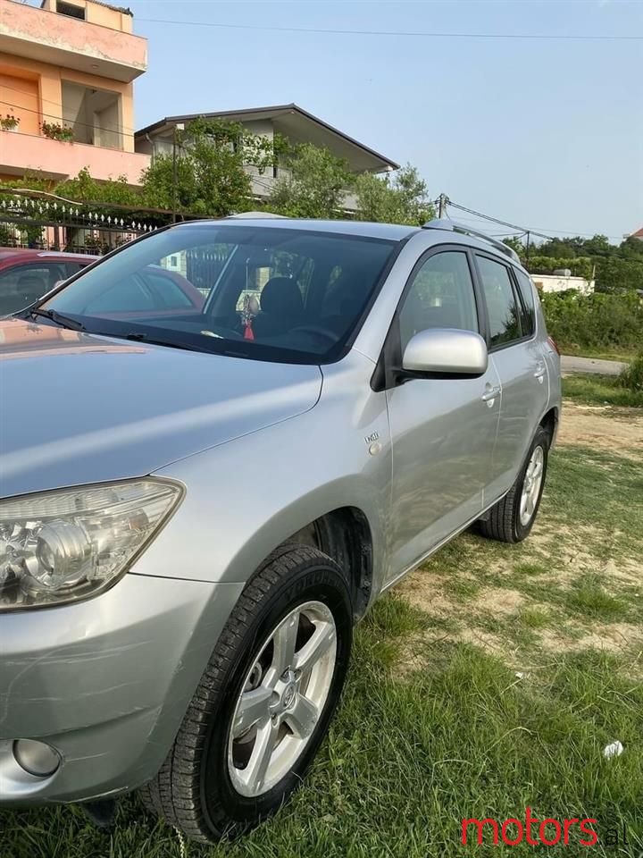 2007' Toyota RAV4 photo #2