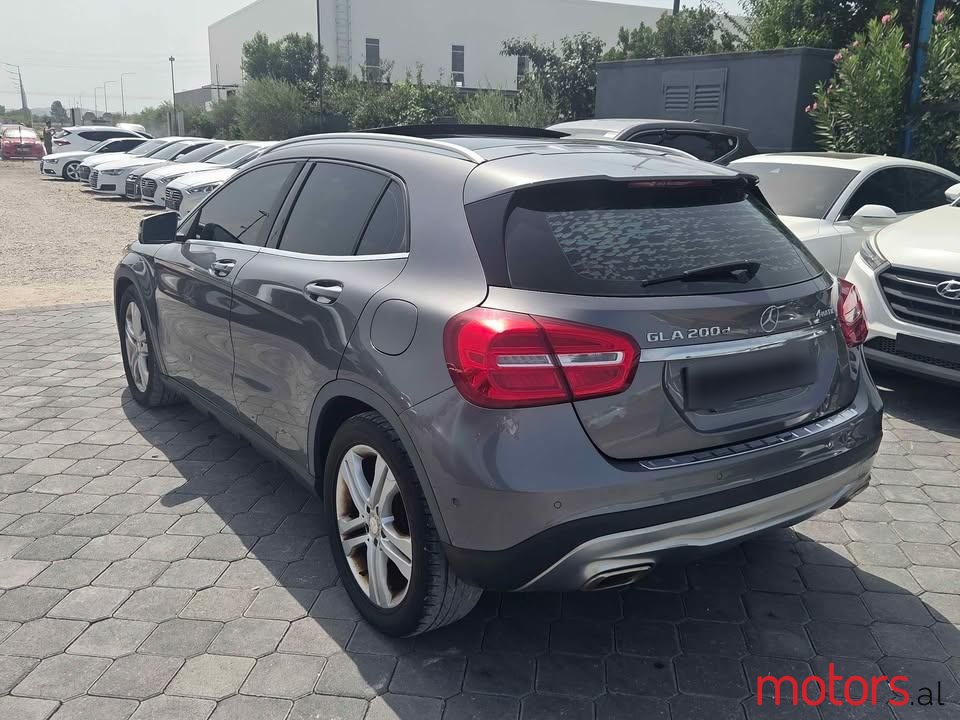 2016' Mercedes-Benz 220 photo #4