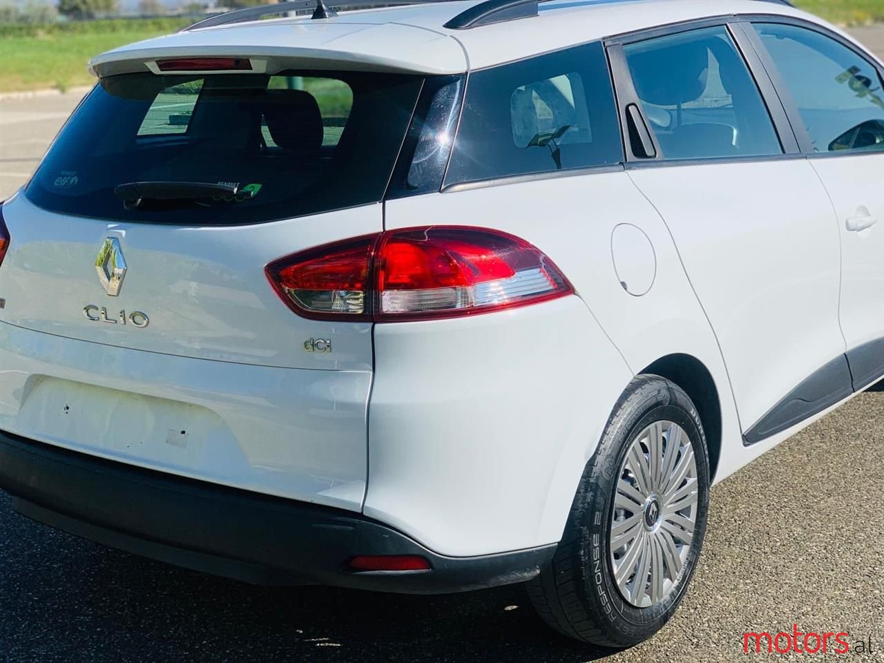 2016' Renault Clio photo #3