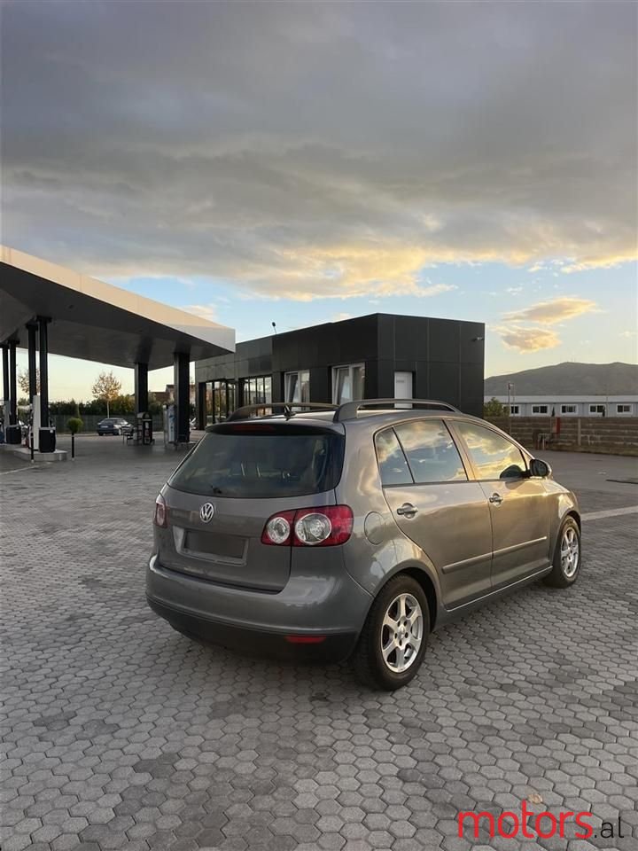2007' Volkswagen Golf Plus photo #4