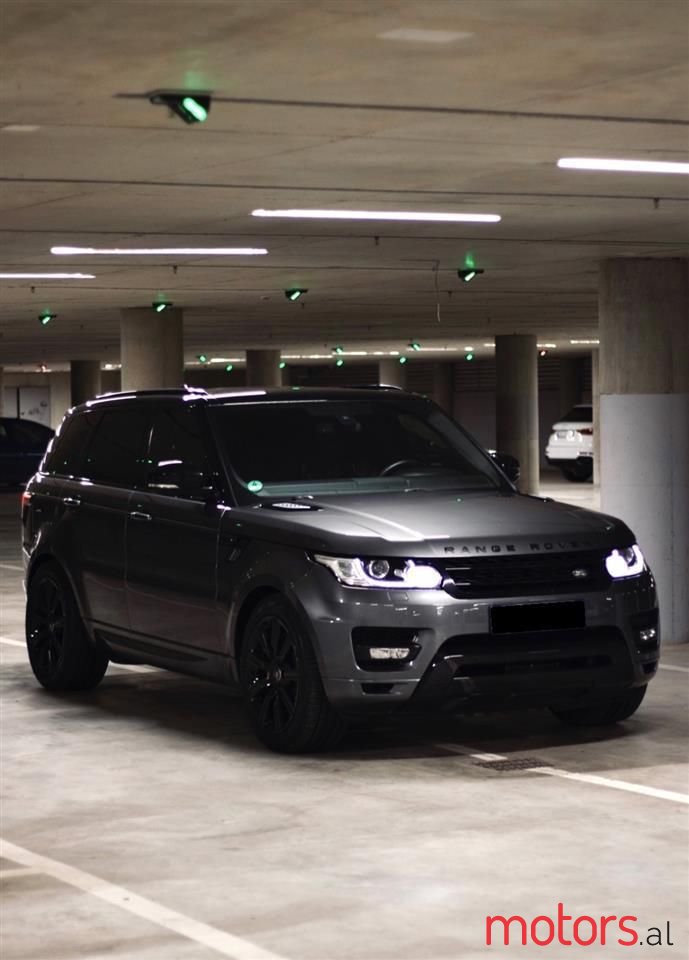 2016' Land Rover Range Rover Sport photo #2