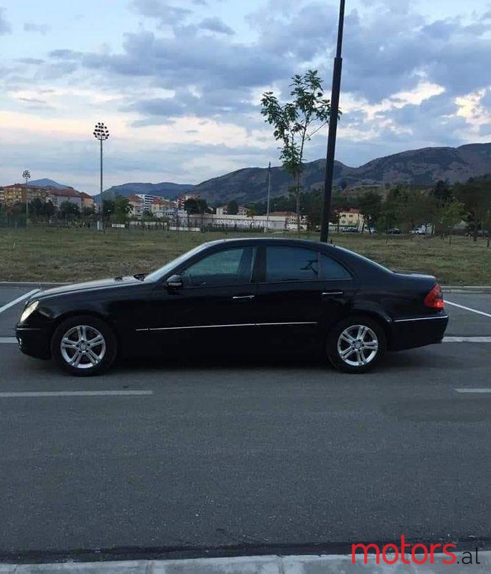 2007' Mercedes-Benz E 280 photo #1