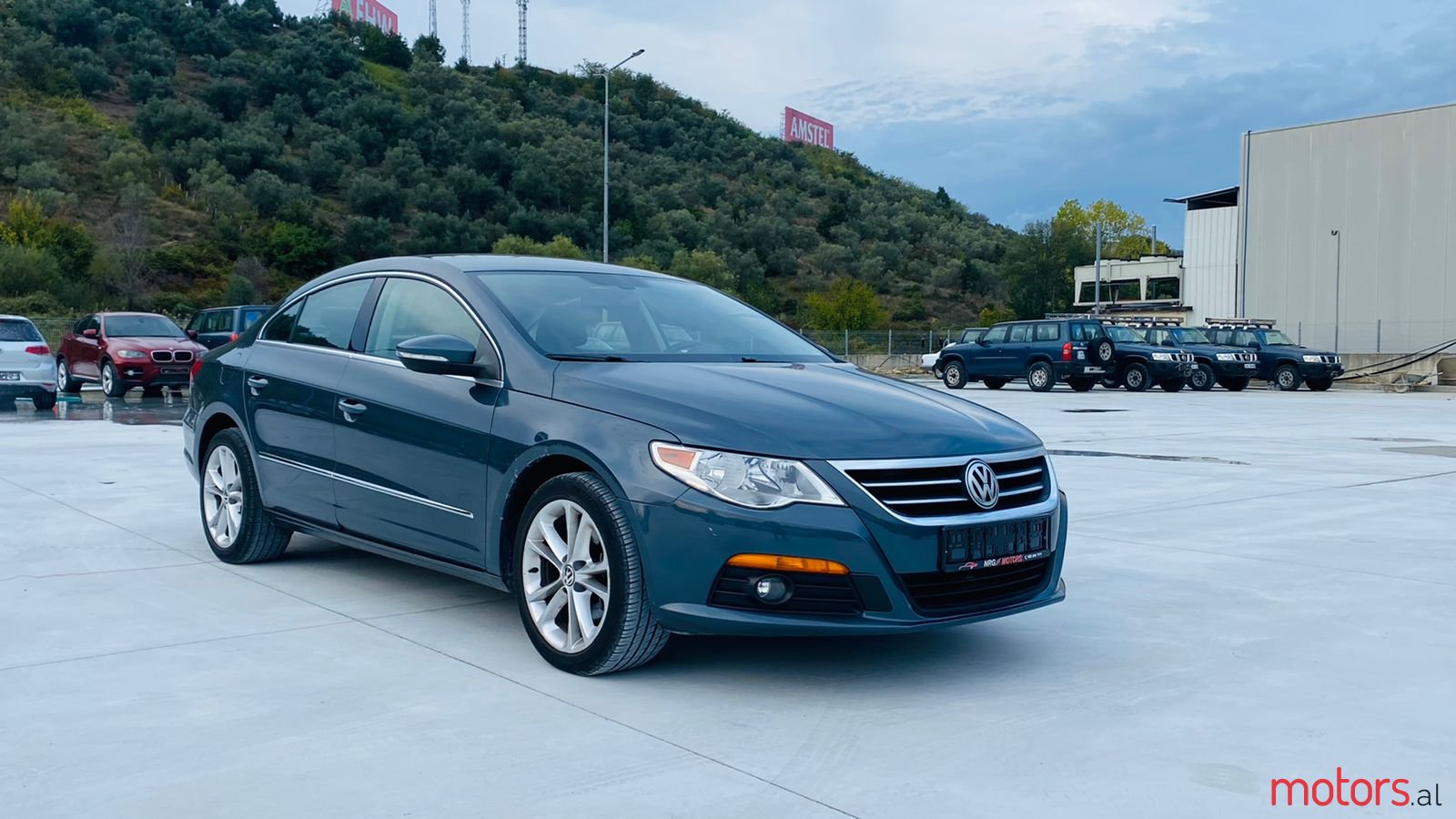 2011' Volkswagen Passat CC photo #2