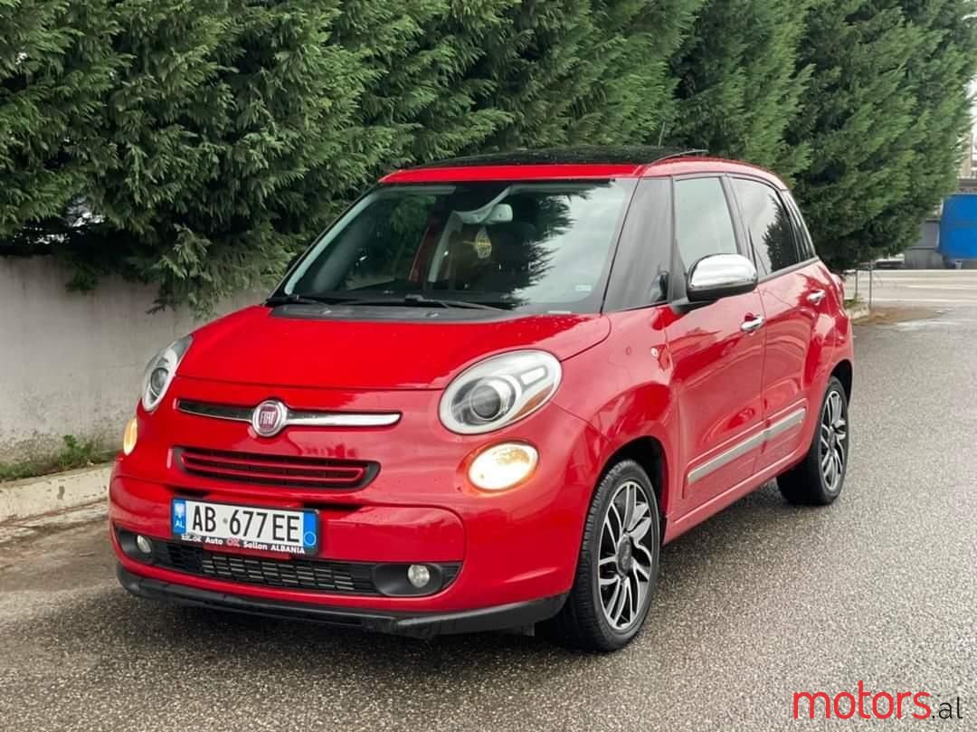 2014' Fiat 500L photo #1