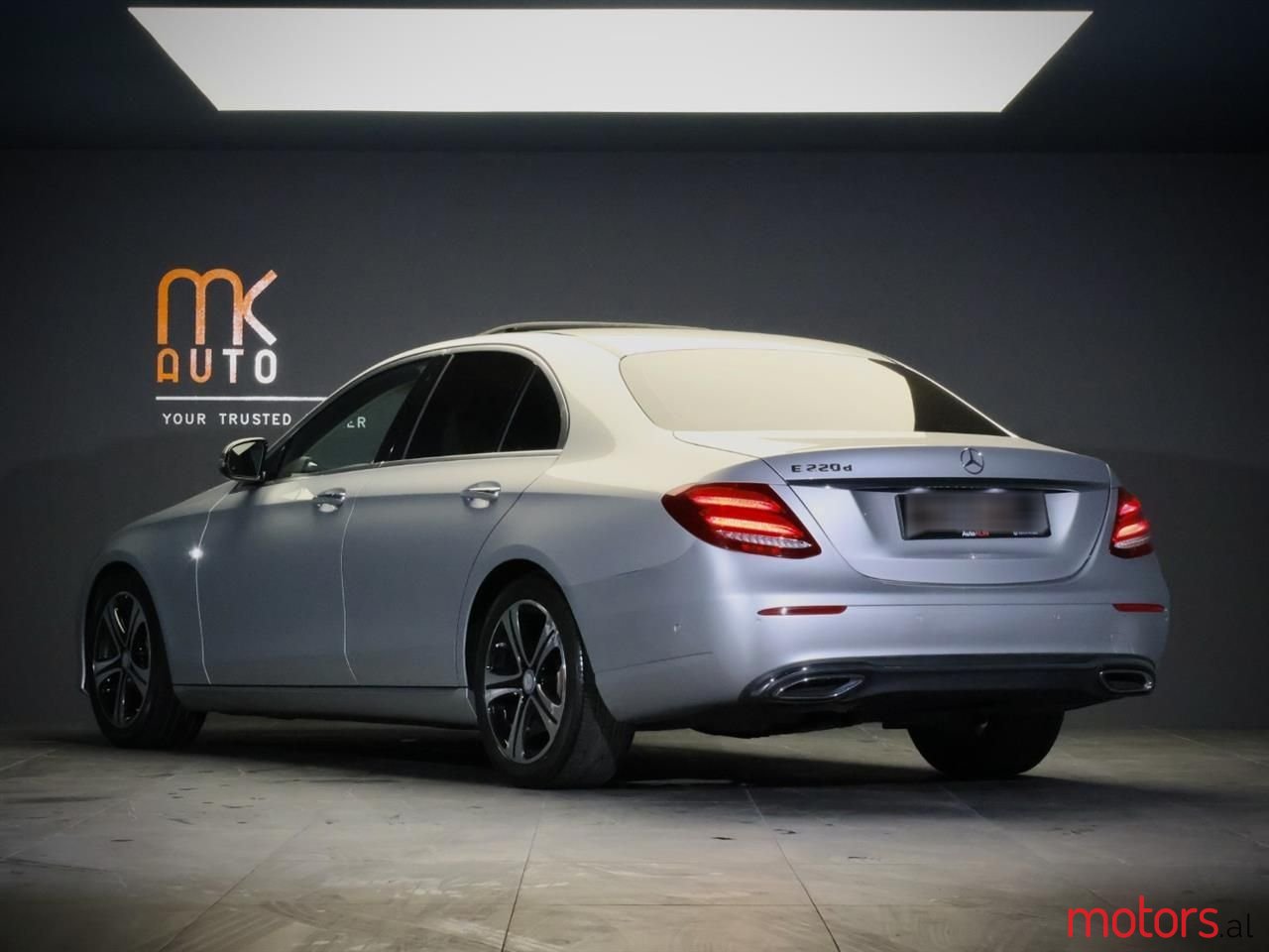 2017' Mercedes-Benz E 220 photo #3