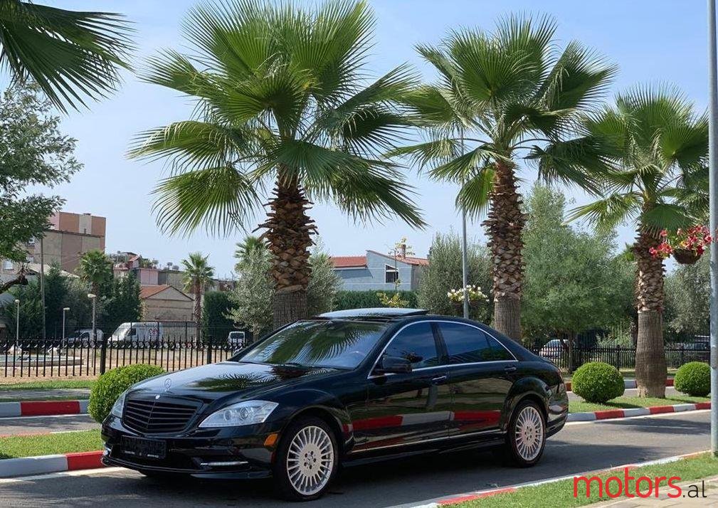 2010' Mercedes-Benz S 550 photo #1