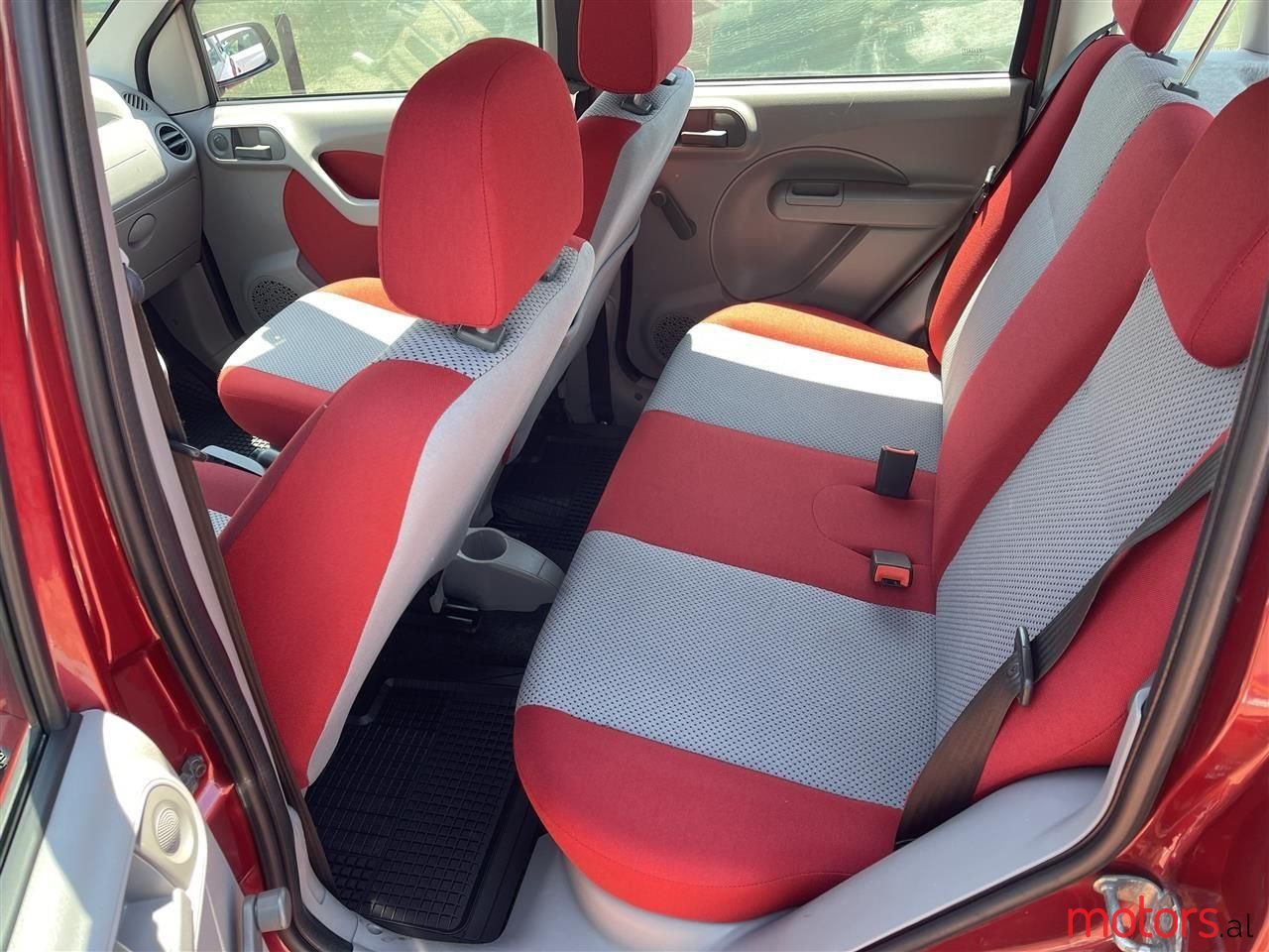 2006' Fiat Panda photo #5