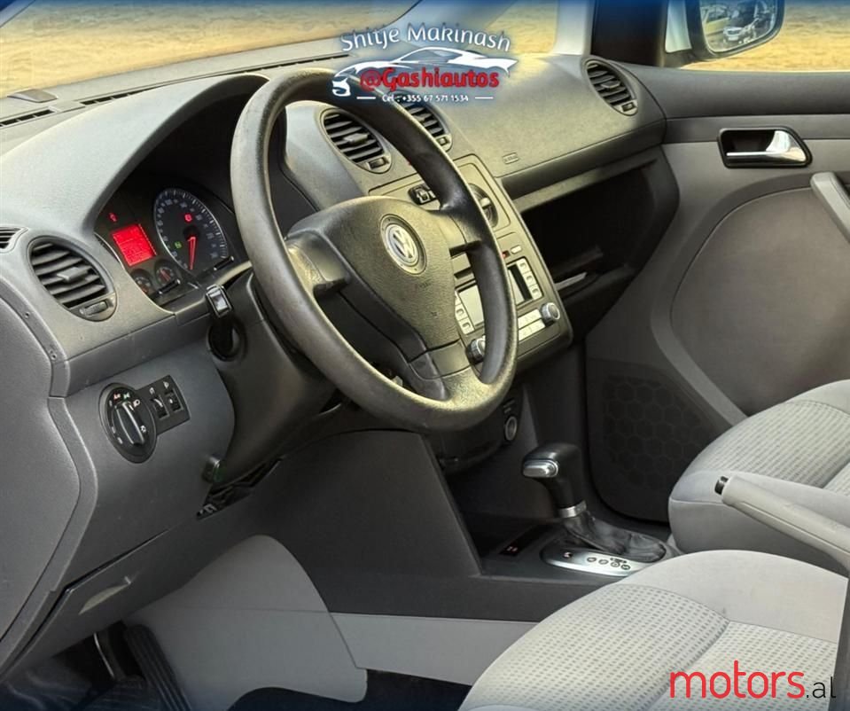 2009' Volkswagen Caddy photo #5