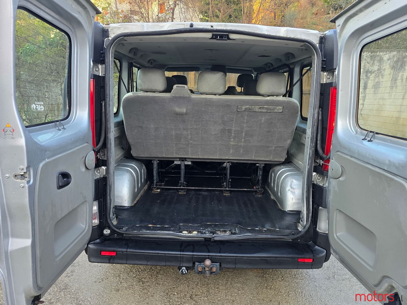 2008' Renault Trafic photo #2