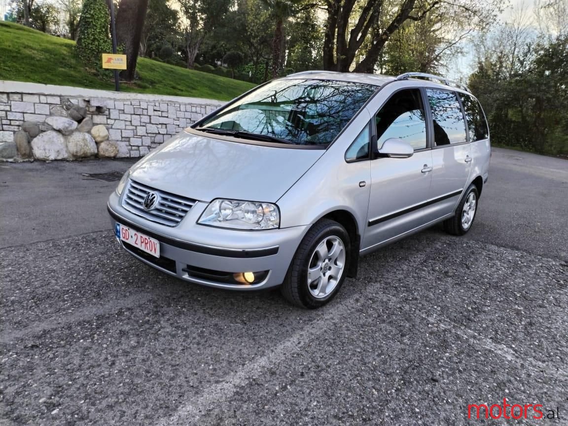 2007' Volkswagen Sharan photo #1