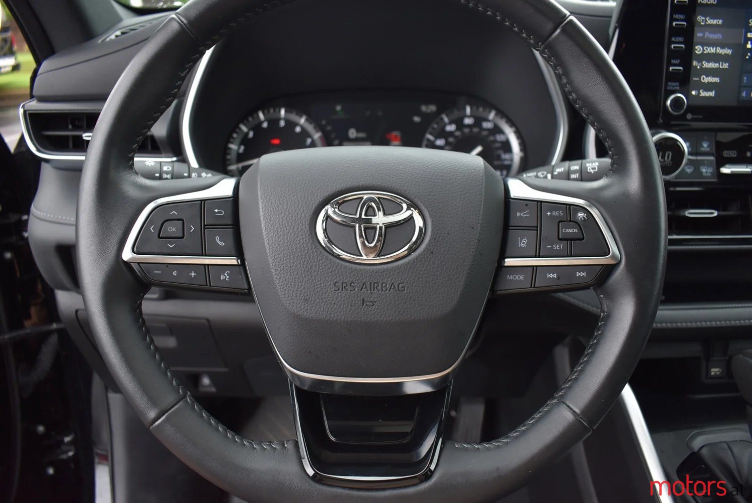 2021' Toyota Highlander XSE photo #6