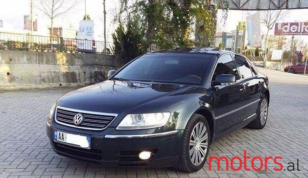 2005' Volkswagen Phaeton photo #2