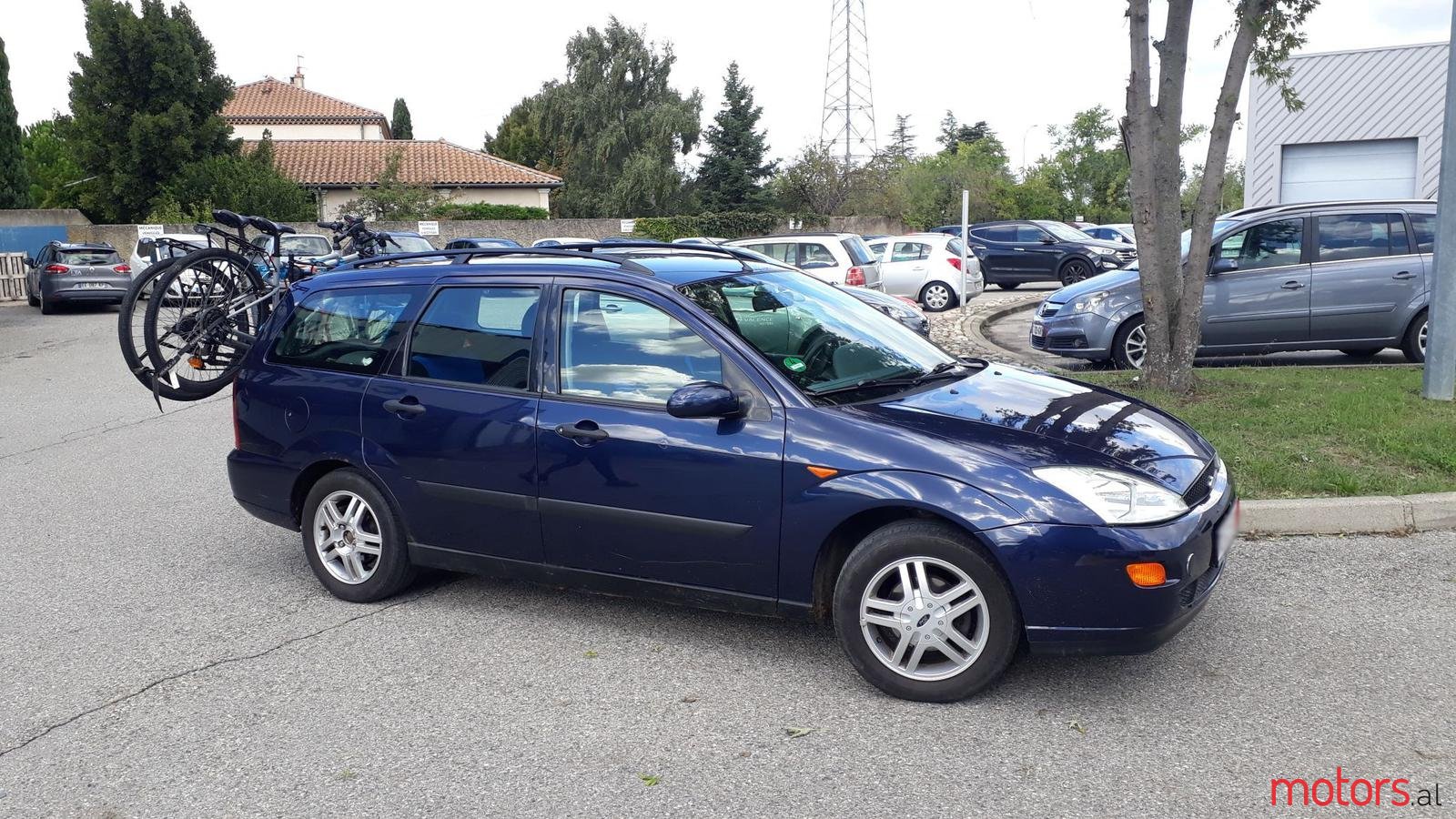 2001' Ford Focus photo #1