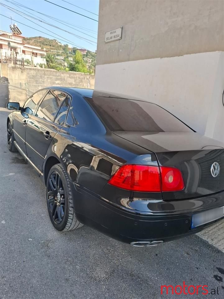 2005' Volkswagen Phaeton photo #4