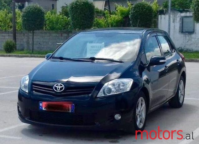 2010' Toyota Auris photo #1