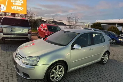 2006' Volkswagen Golf