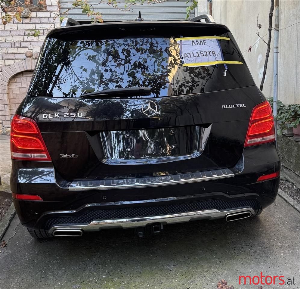 2014' Mercedes-Benz GLK 250 photo #3