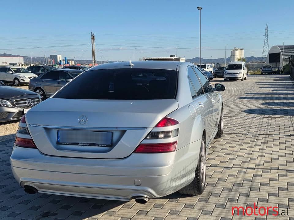 2009' Mercedes-Benz S 320 photo #3