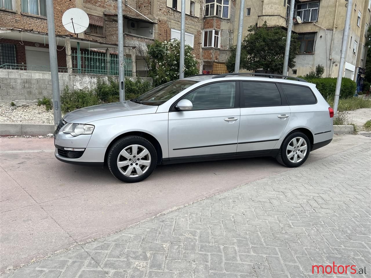 2006' Volkswagen Passat photo #2