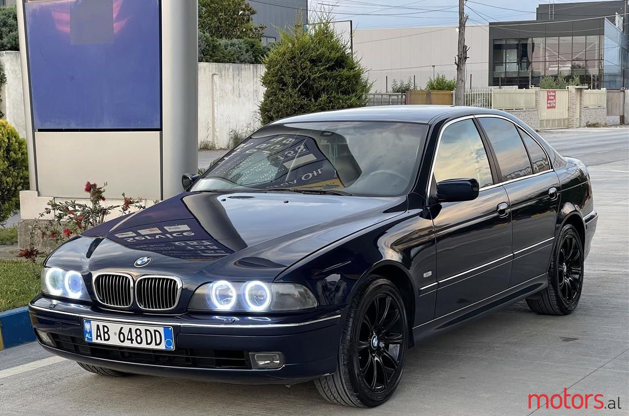 2000' BMW 520 photo #1