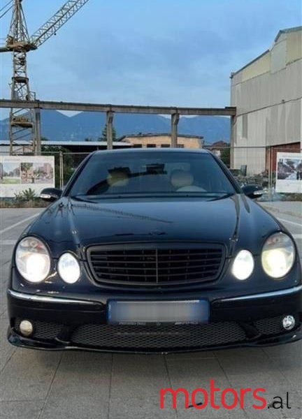 2004' Mercedes-Benz E 200 photo #2