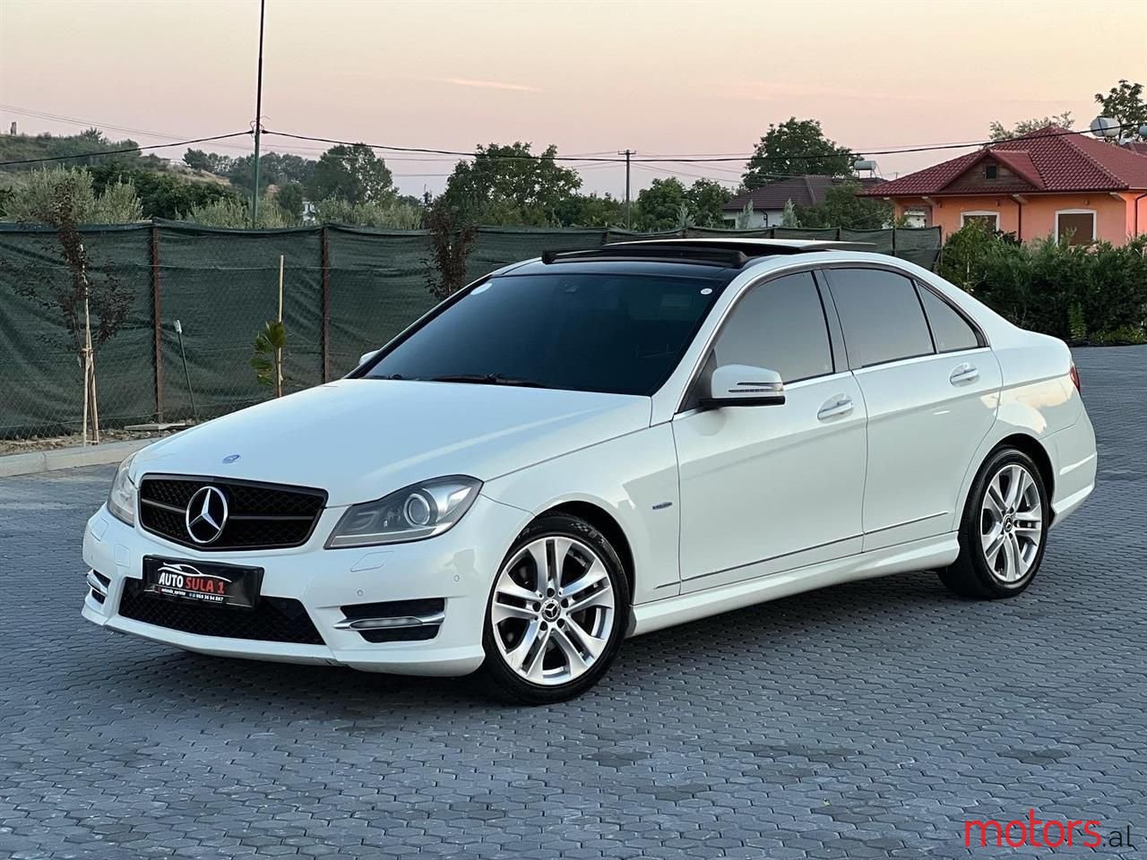 2012' Mercedes-Benz C 220 photo #6