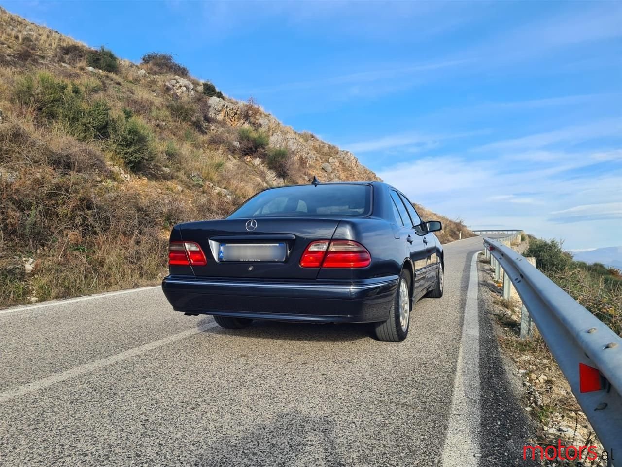 2001' Mercedes-Benz E 270 photo #5