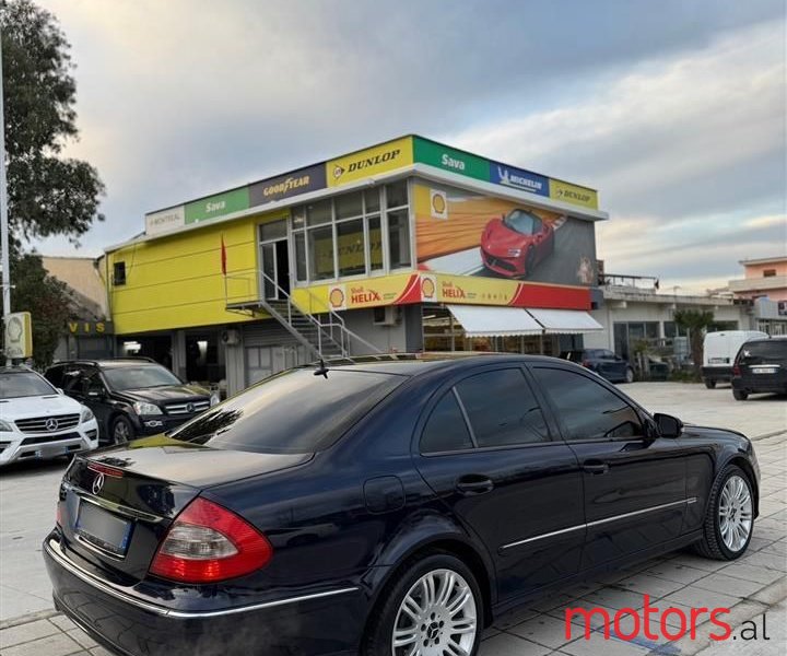 2007' Mercedes-Benz E 300 photo #4