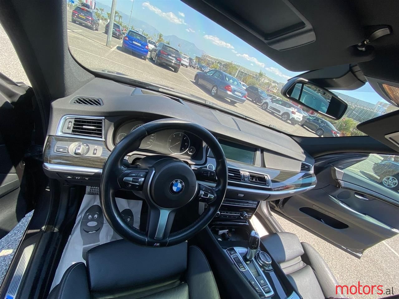 2014' BMW 535 Gran Turismo photo #3