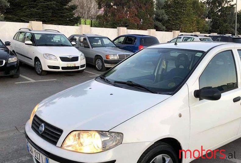 2001' Fiat Punto photo #1