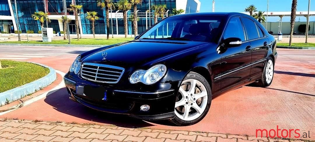 2006' Mercedes-Benz C 220 photo #1