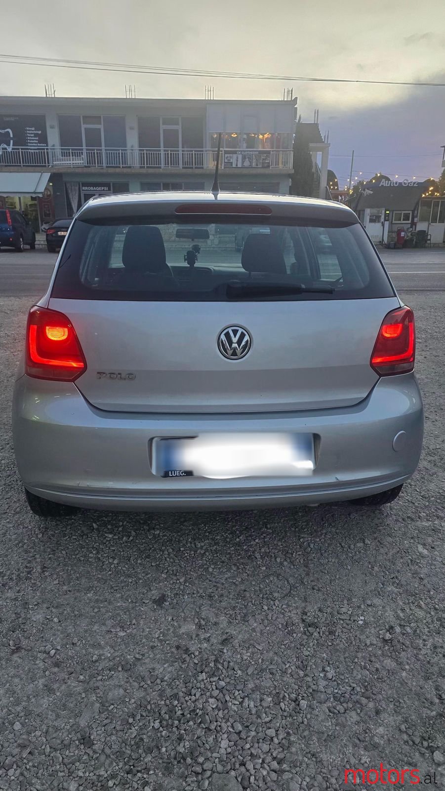 2010' Volkswagen Polo photo #4