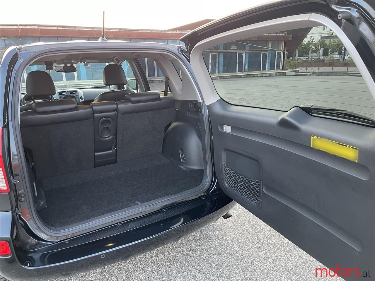 2010' Toyota RAV4 photo #3