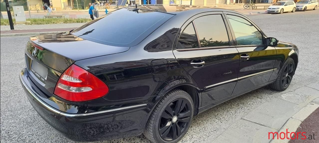 2005' Mercedes-Benz E 280 photo #1