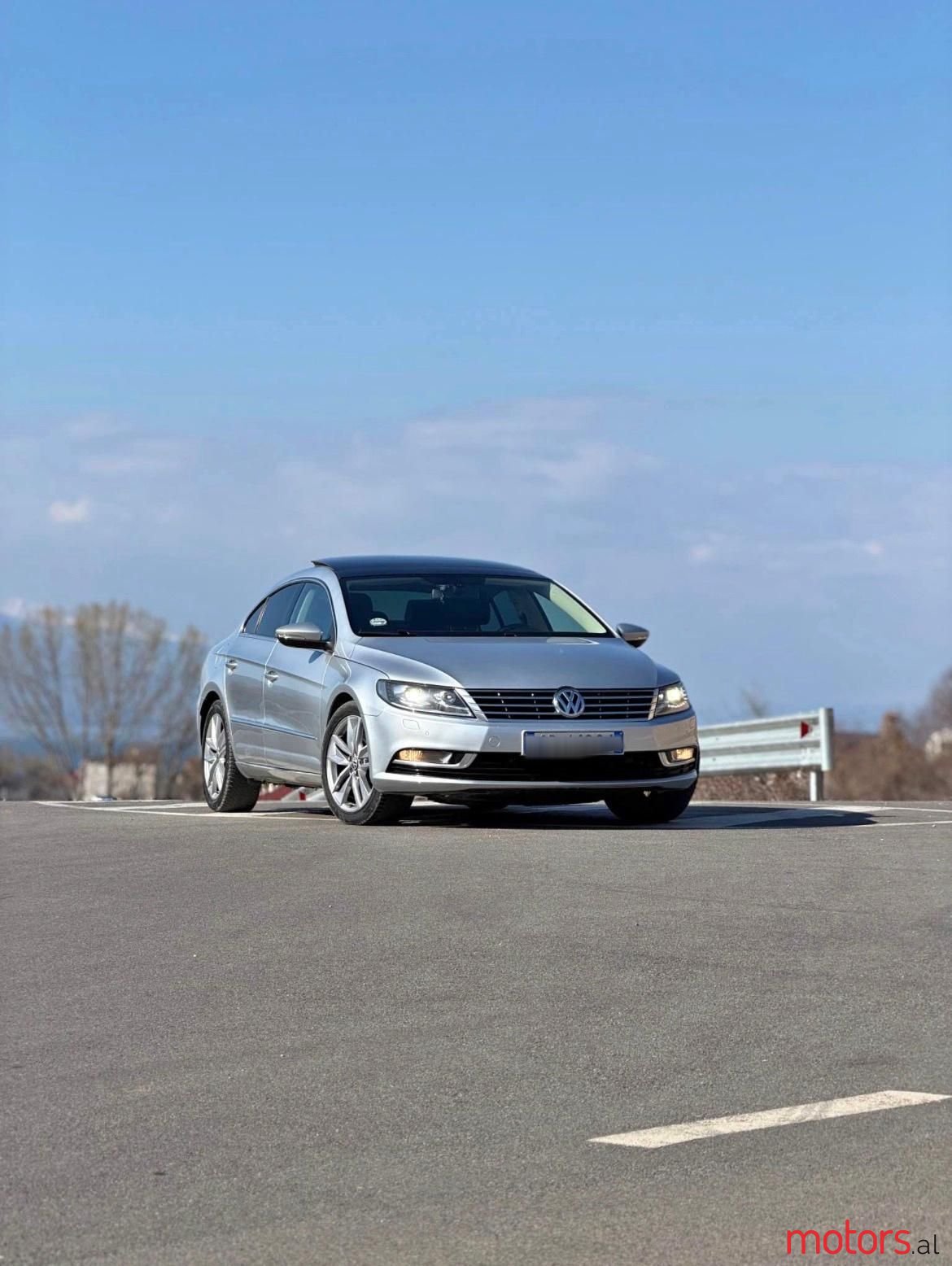 2013' Volkswagen photo #1
