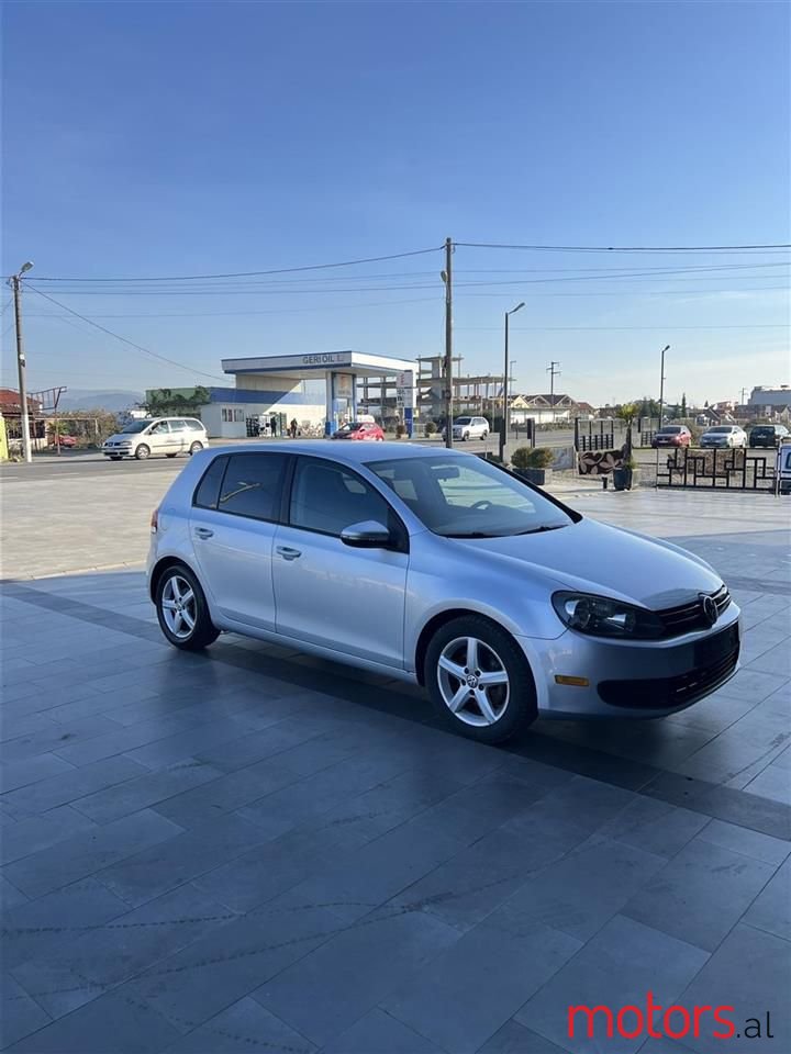 2010' Volkswagen Golf photo #6