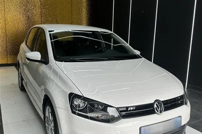 2014' Volkswagen Polo