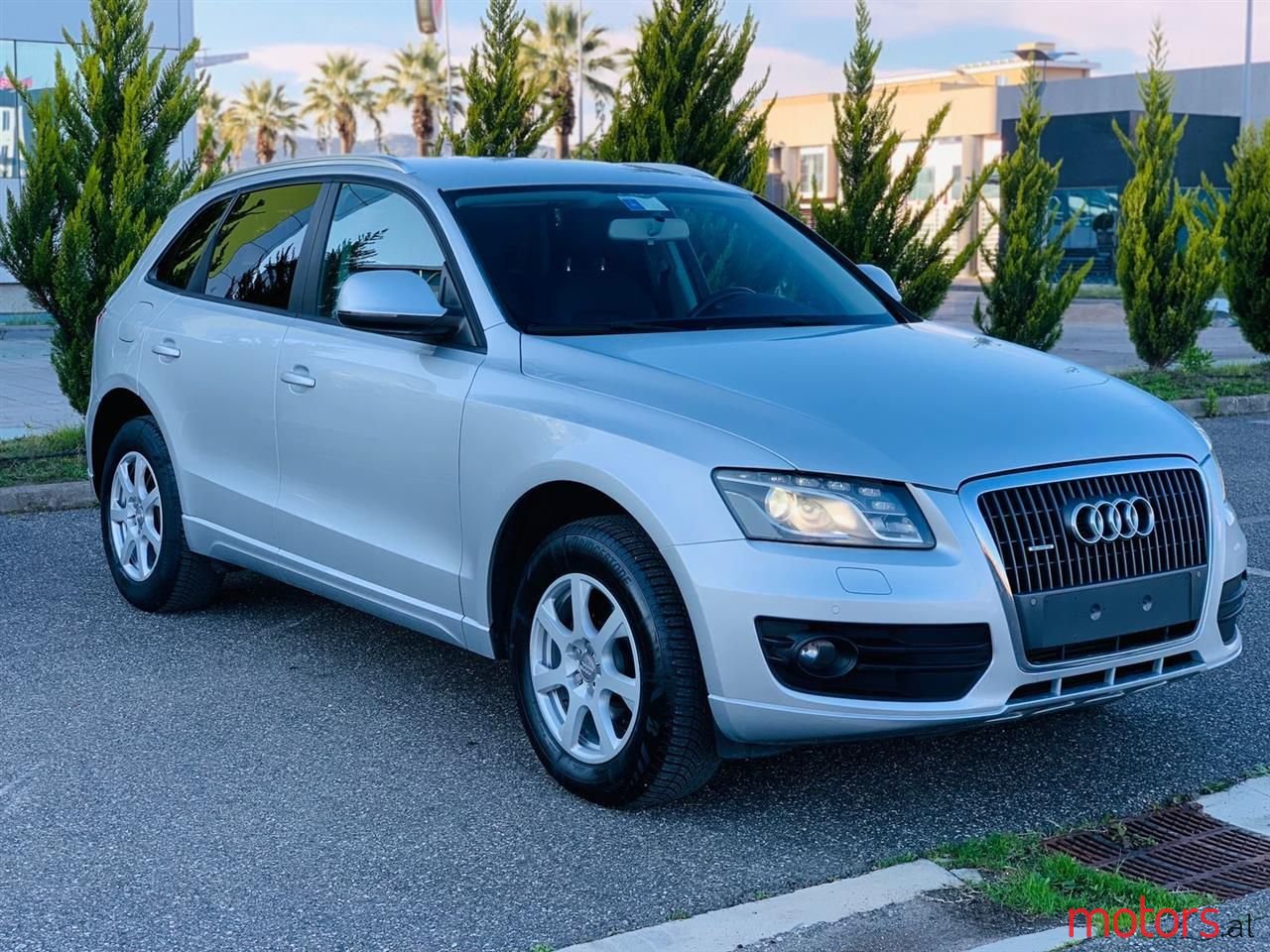 2010' Audi Q5 photo #1