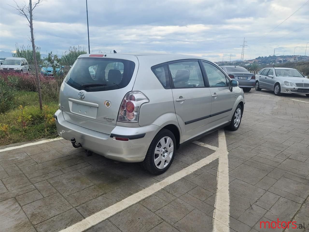 2005' Toyota Corolla Verso photo #2