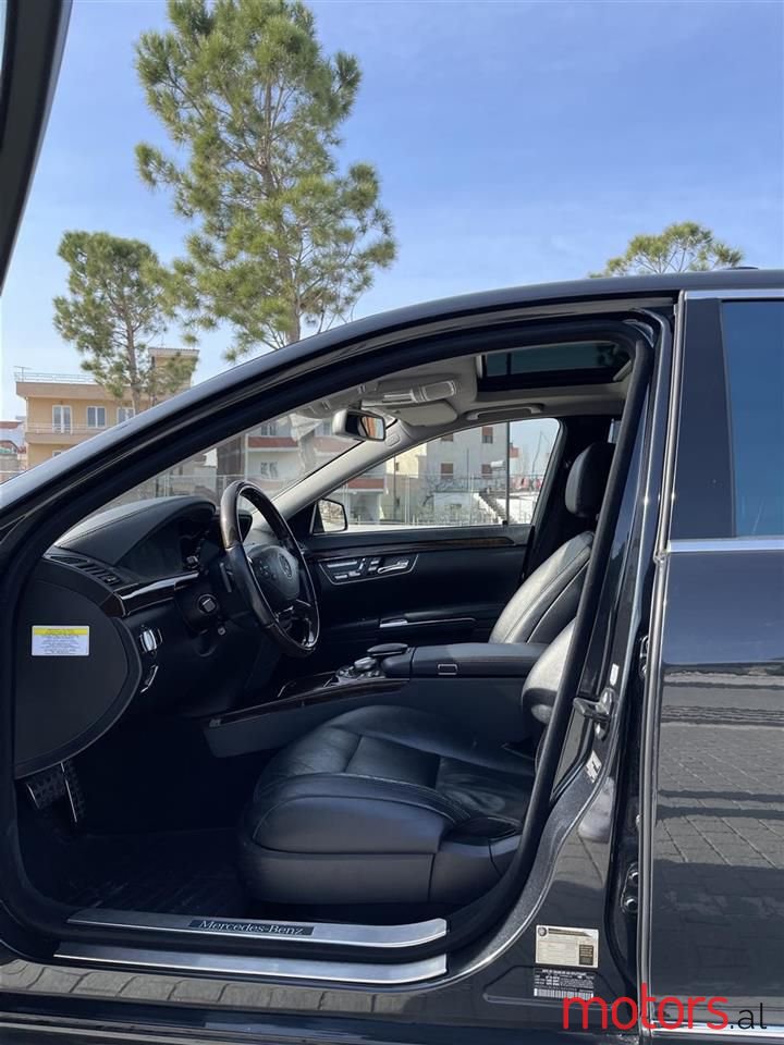 2012' Mercedes-Benz S 350 photo #6