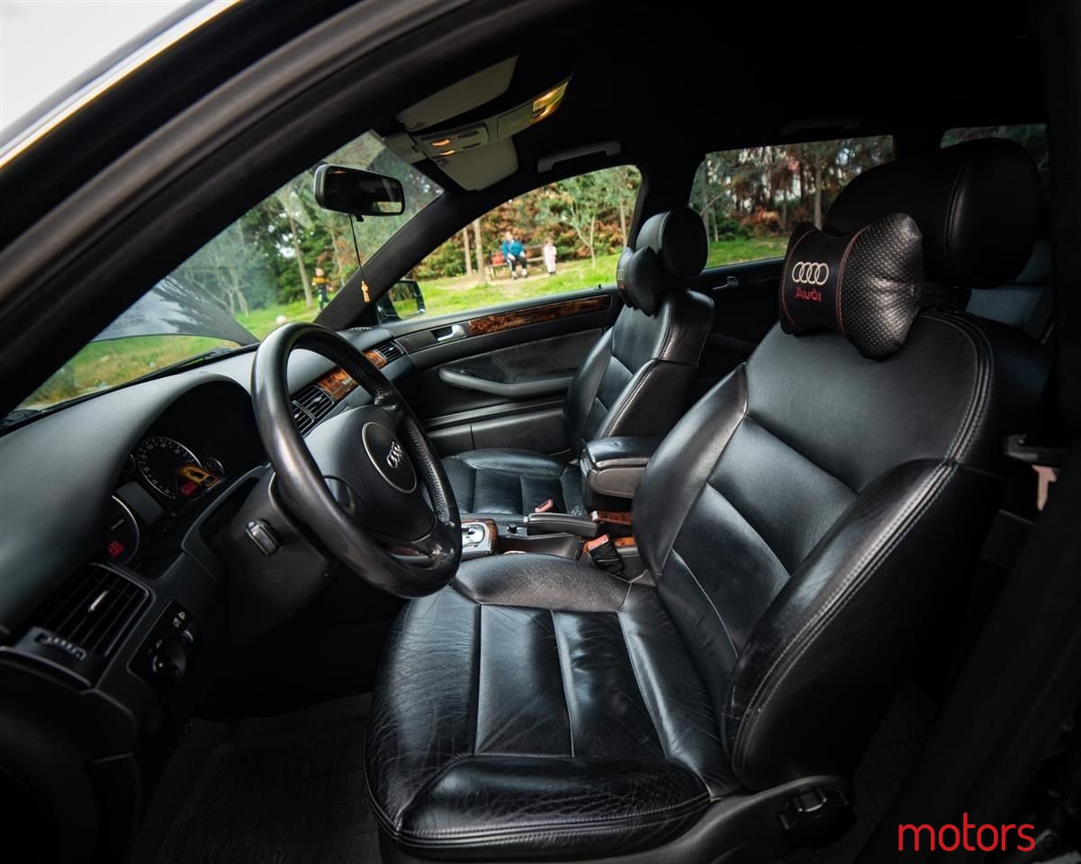 2004' Audi Allroad photo #6