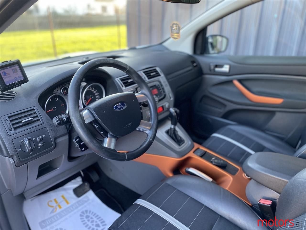 2011' Ford Kuga photo #6