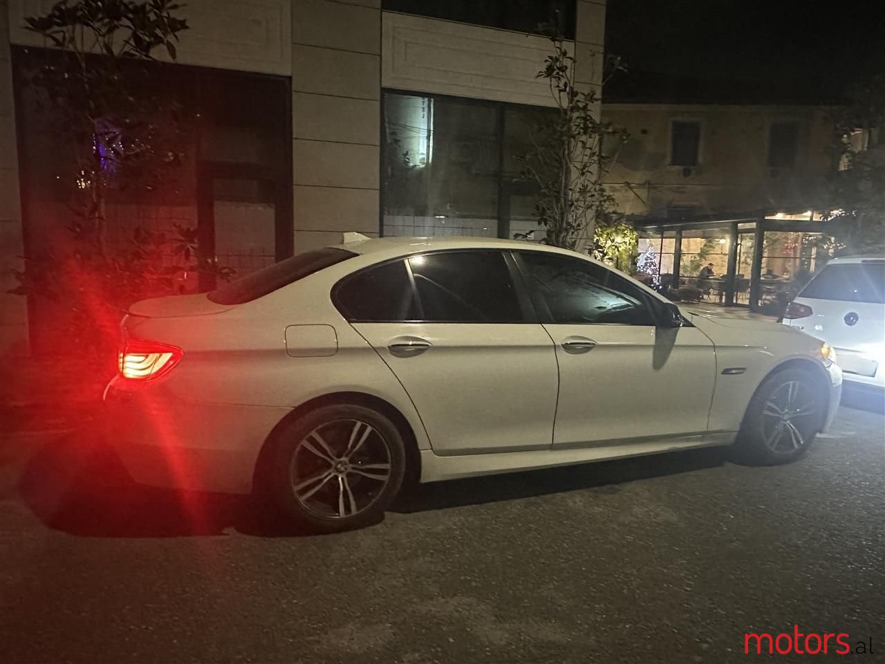 2013' BMW 520 photo #4