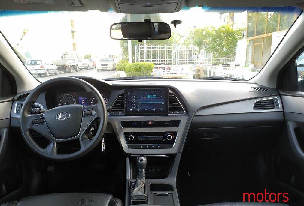 2015' Hyundai Sonata photo #1