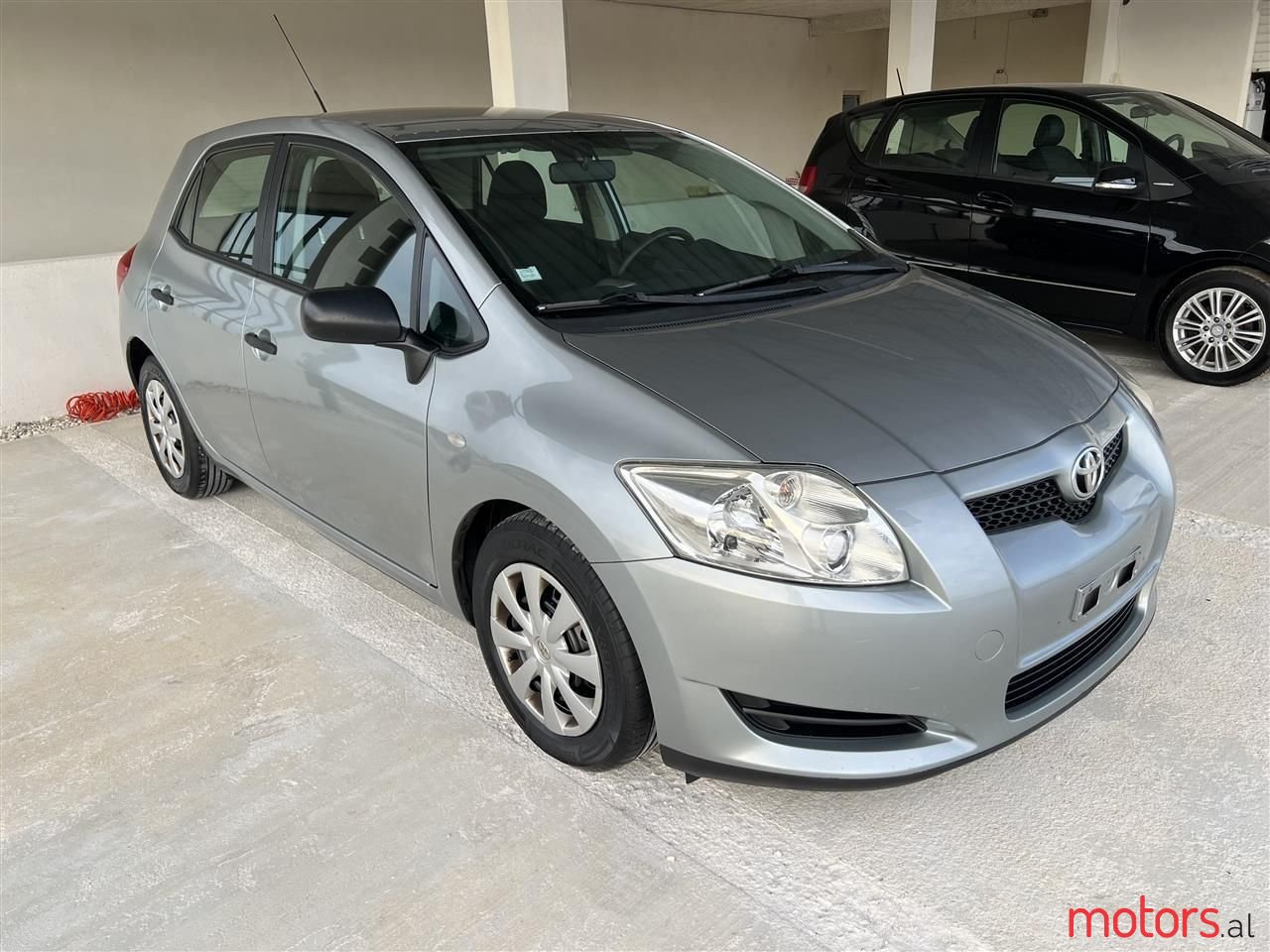 2009' Toyota Auris photo #6