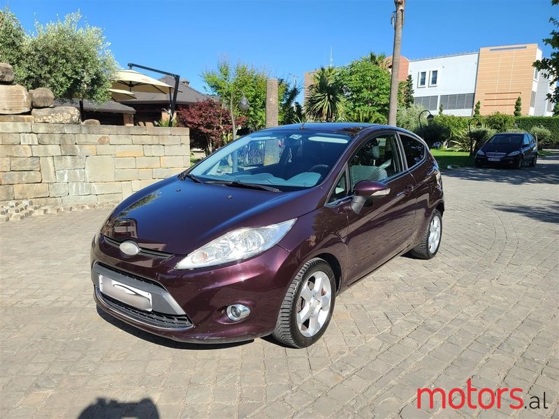 2010' Ford Fiesta photo #3