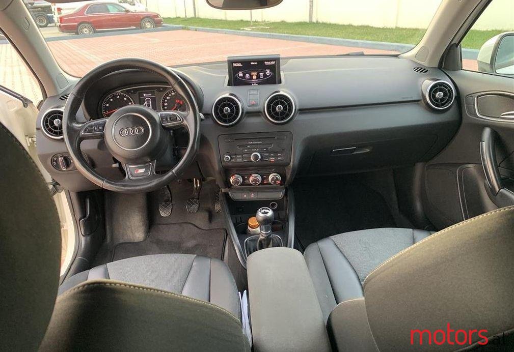 2012' Audi A1 photo #2