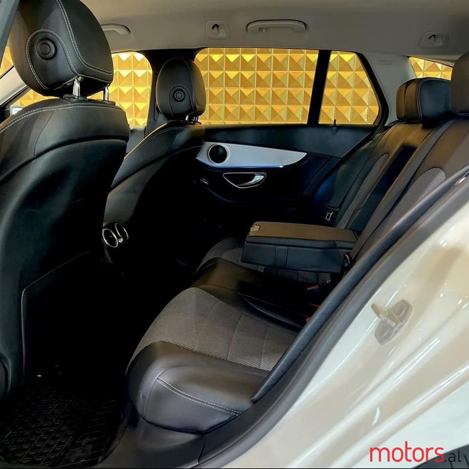 2016' Mercedes-Benz C 220 photo #5