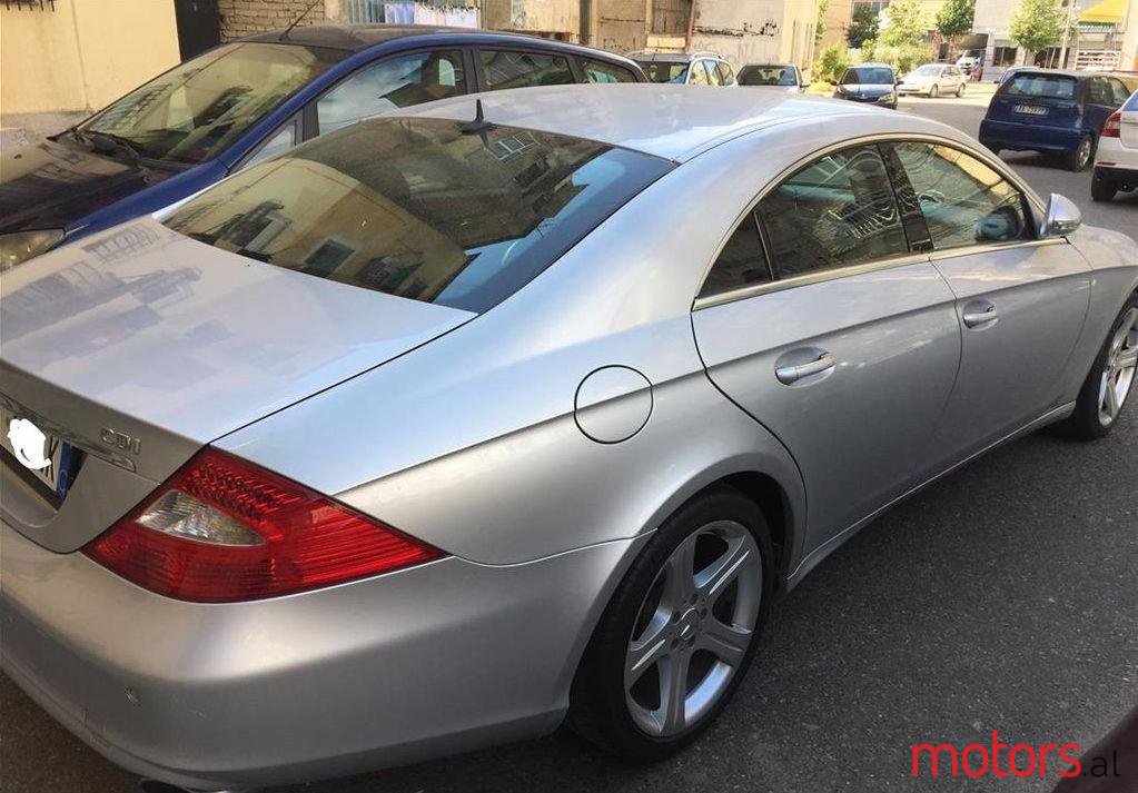 2006' Mercedes-Benz CLS 320 photo #2